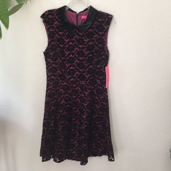 Betsey Johnson Dresses & Skirts - Betsey Johnson Dress size 8 brand new with tags